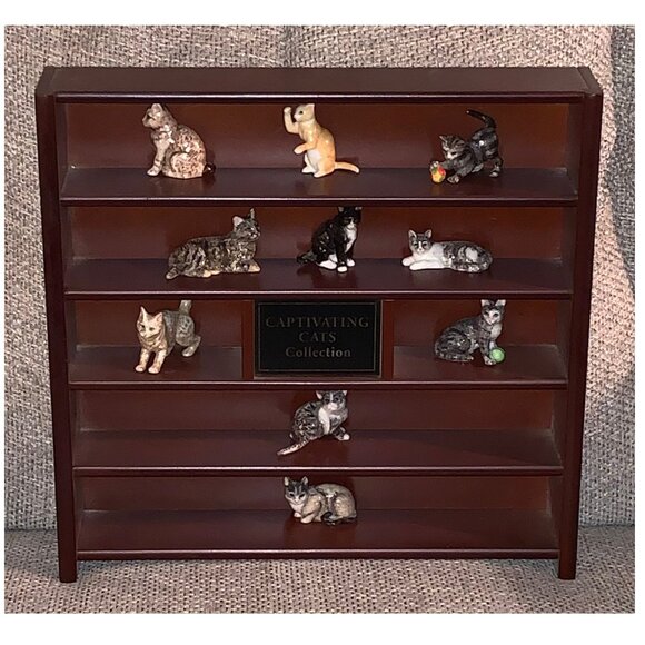 Willabee & Ward Captivating Cats Collection w/ Display Shelf (10 Cat Figurines) - Picture 1 of 8